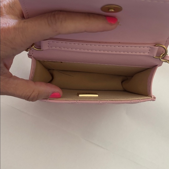 Chanel VIP Bag - Picture 4 of 11